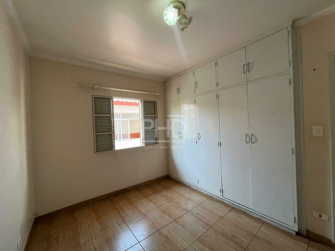 Sobrado à venda com 4 quartos, 304m² - Foto 11