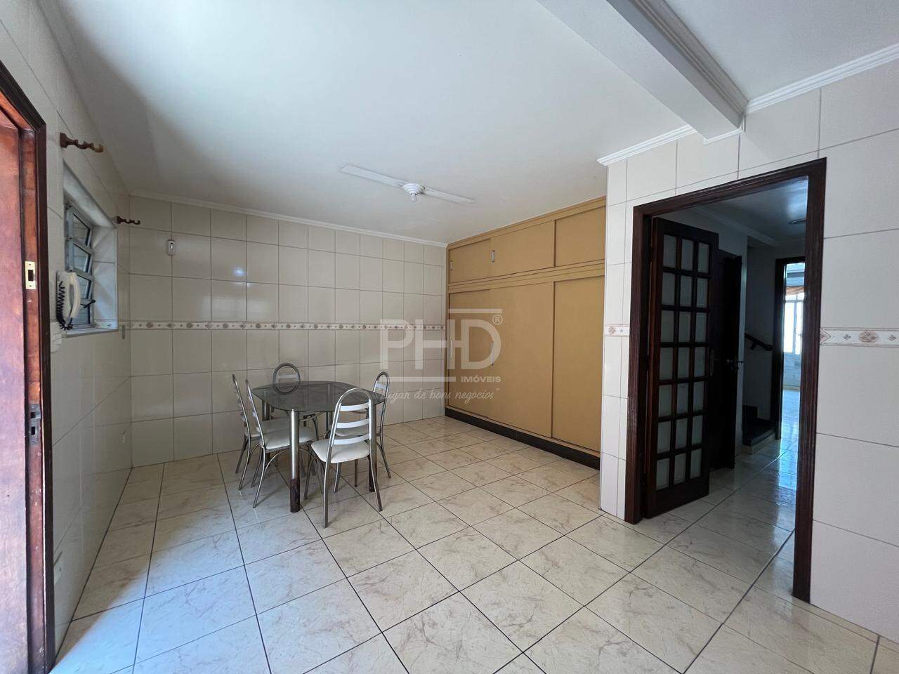 Sobrado à venda com 4 quartos, 304m² - Foto 6