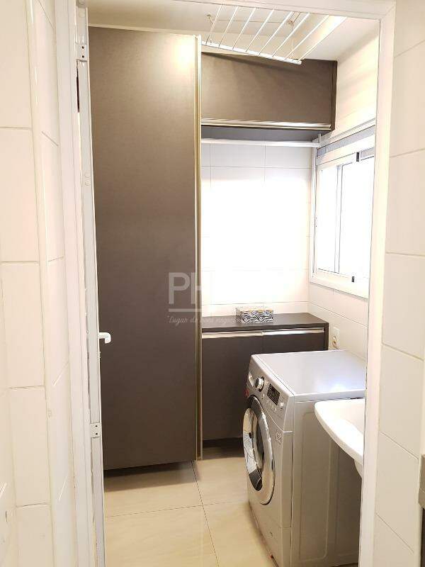 Apartamento à venda com 3 quartos, 97m² - Foto 17