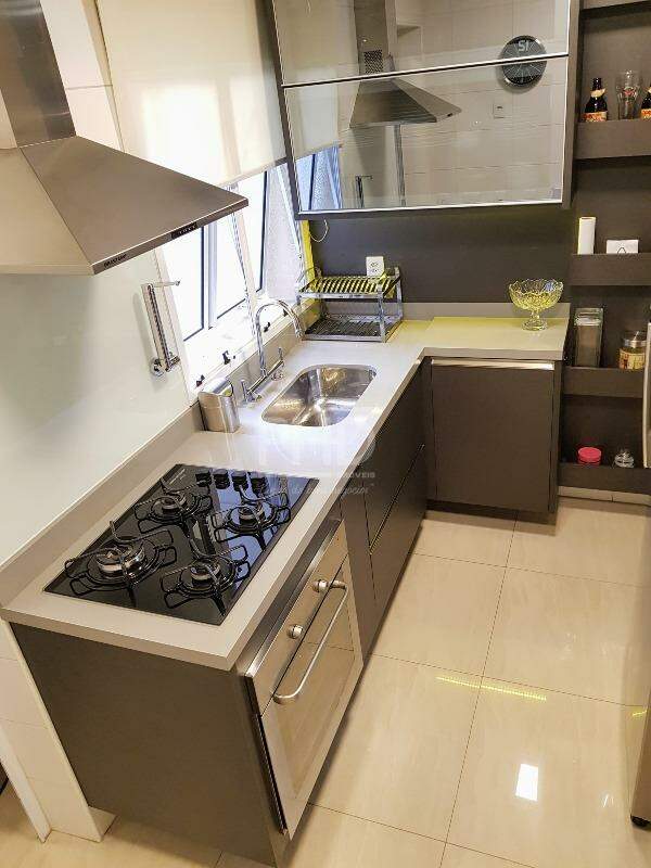 Apartamento à venda com 3 quartos, 97m² - Foto 5