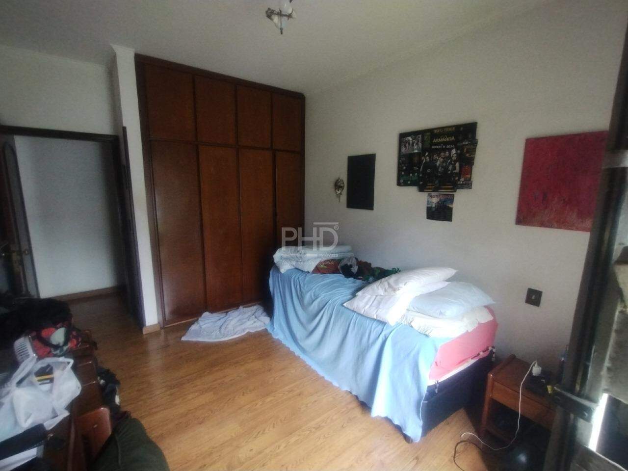 Casa à venda com 4 quartos, 336m² - Foto 15