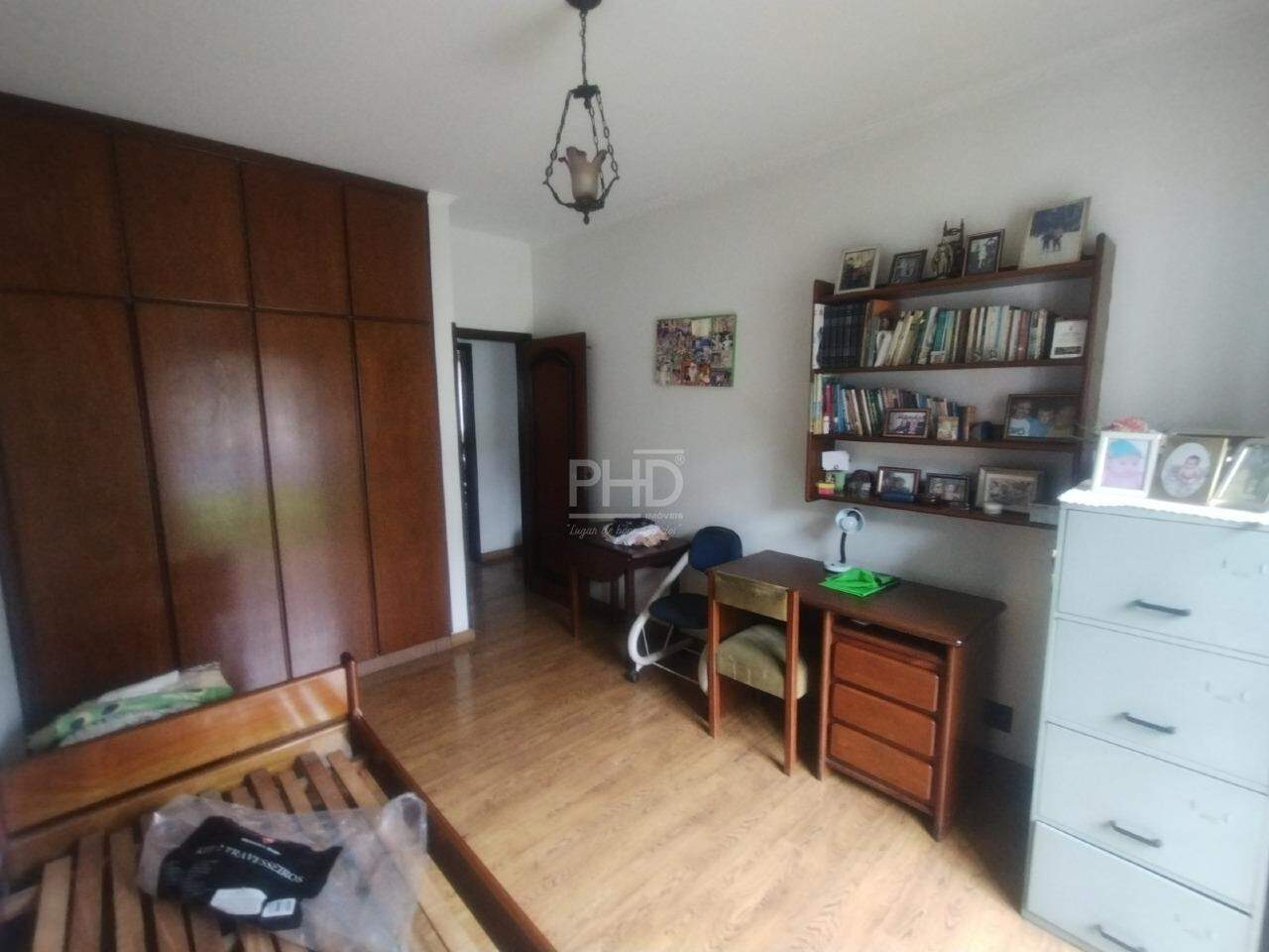 Casa à venda com 4 quartos, 336m² - Foto 19