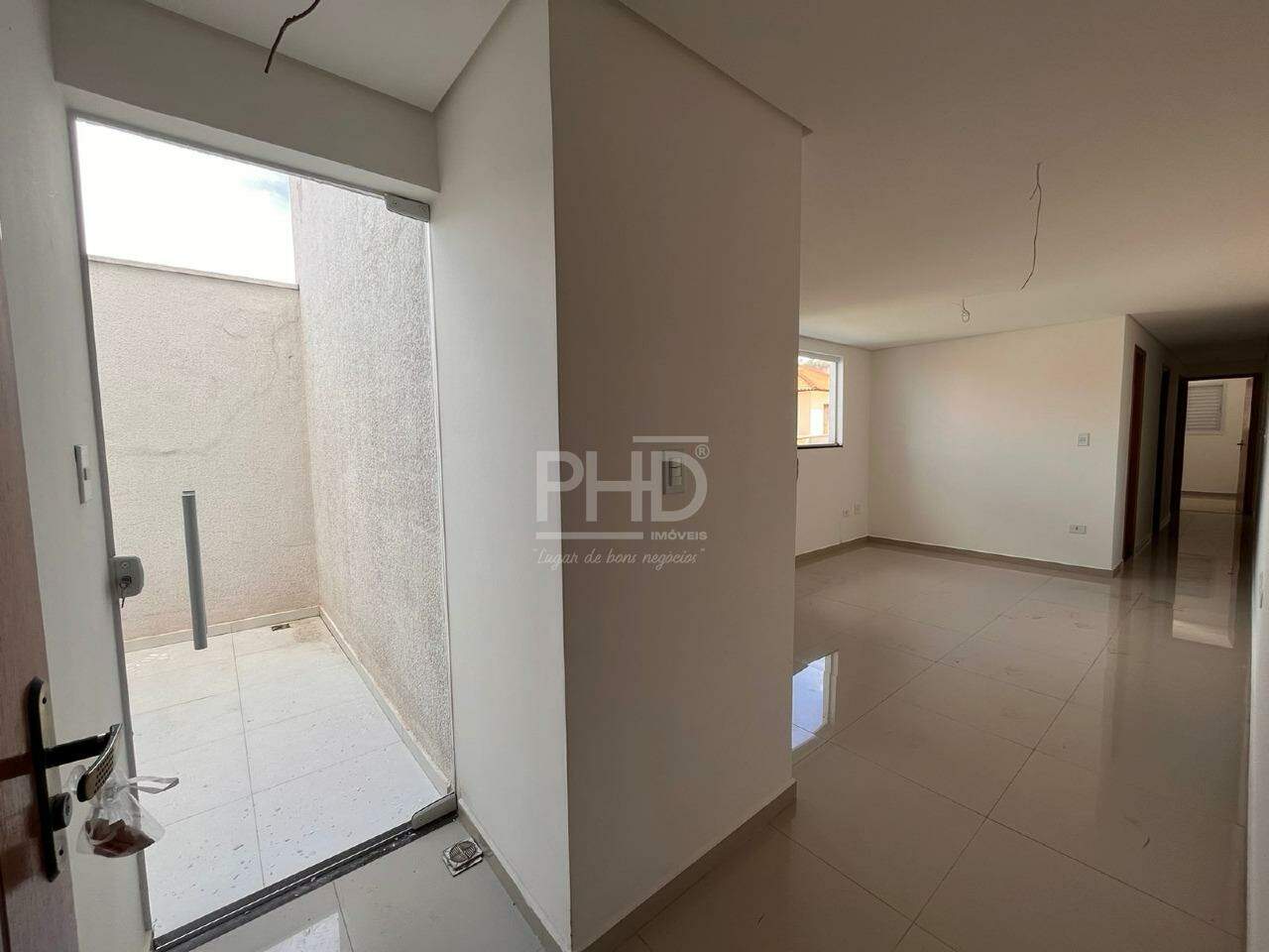 Apartamento à venda com 3 quartos, 69m² - Foto 1