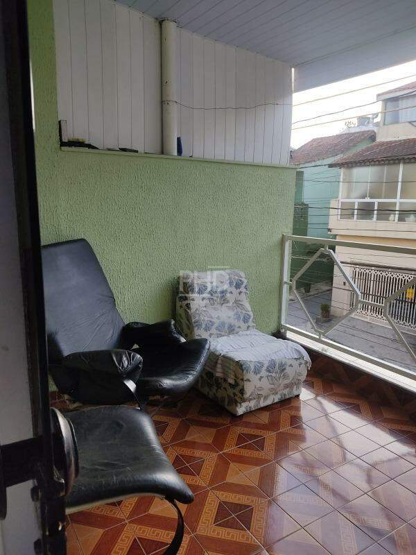 Sobrado à venda com 3 quartos, 182m² - Foto 14