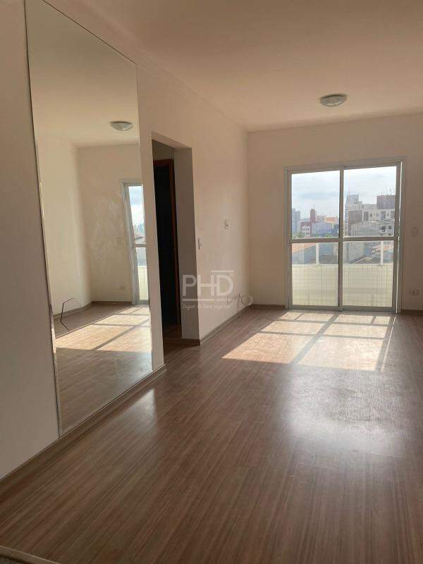 Apartamento à venda com 3 quartos, 70m² - Foto 2