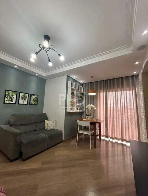 Apartamento à venda com 2 quartos, 60m² - Foto 1