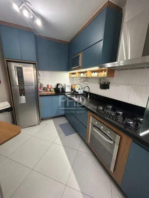 Apartamento à venda com 2 quartos, 60m² - Foto 3