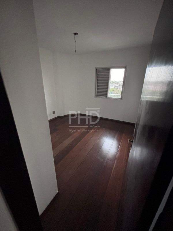 Apartamento à venda com 2 quartos, 76m² - Foto 12