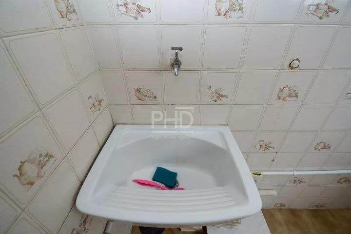 Apartamento à venda com 2 quartos, 76m² - Foto 17