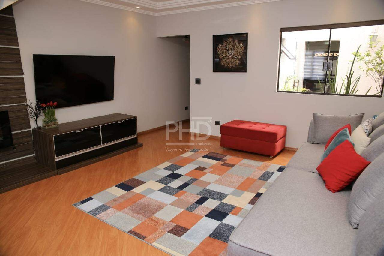 Sobrado à venda com 3 quartos, 250m² - Foto 2