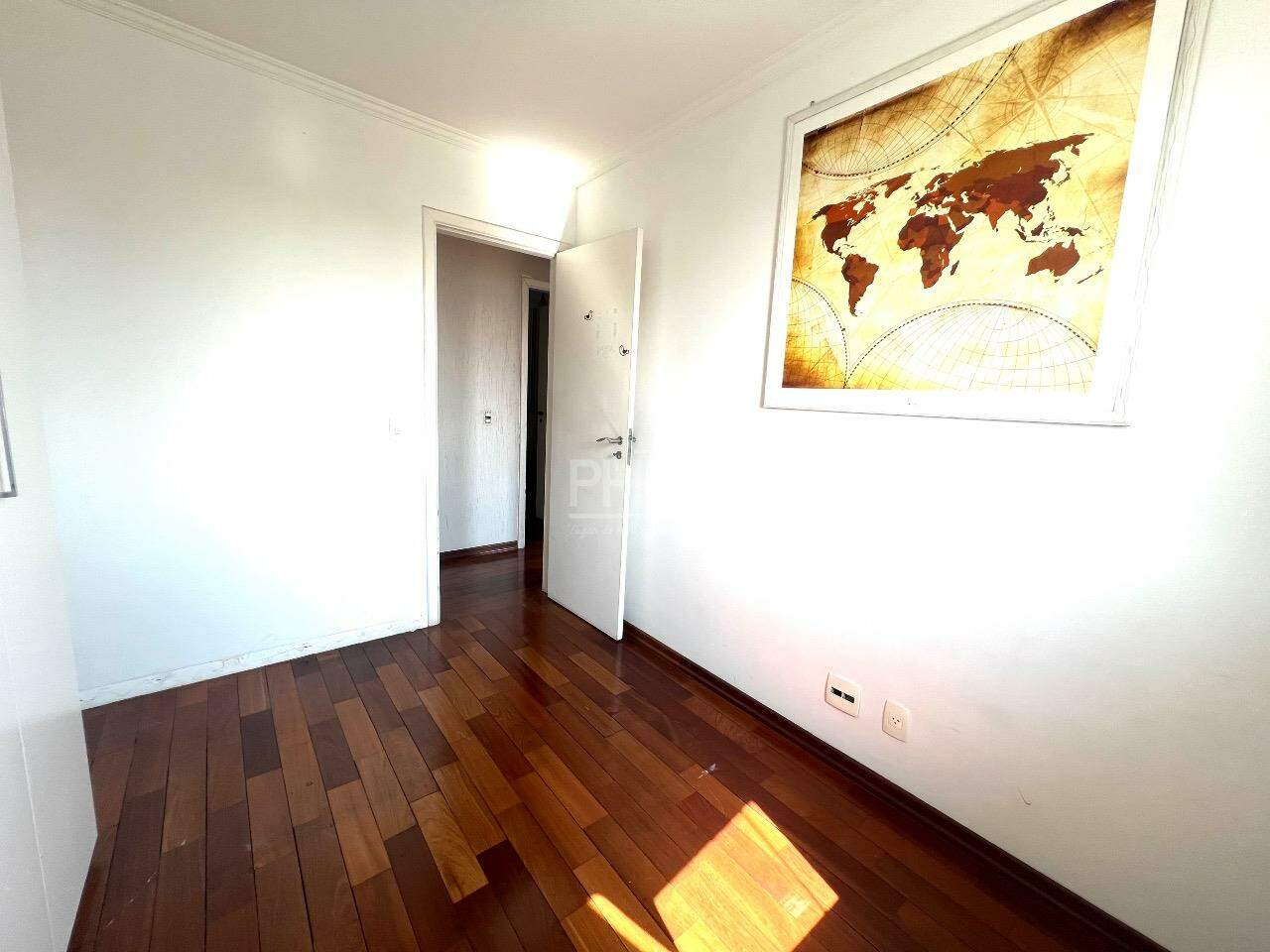 Apartamento à venda com 3 quartos, 97m² - Foto 15