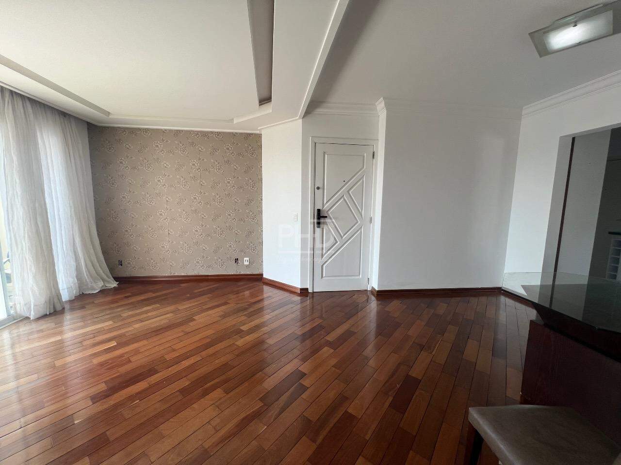 Apartamento à venda com 3 quartos, 97m² - Foto 1