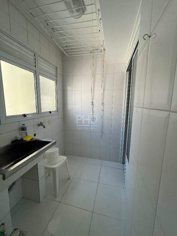 Apartamento à venda com 3 quartos, 97m² - Foto 20