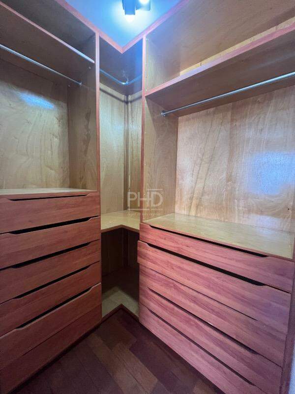 Apartamento à venda com 3 quartos, 97m² - Foto 11