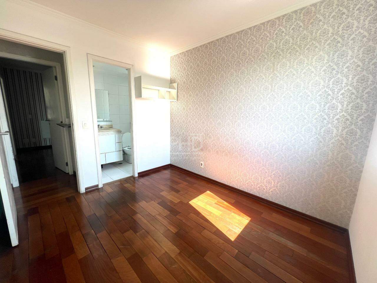 Apartamento à venda com 3 quartos, 97m² - Foto 12