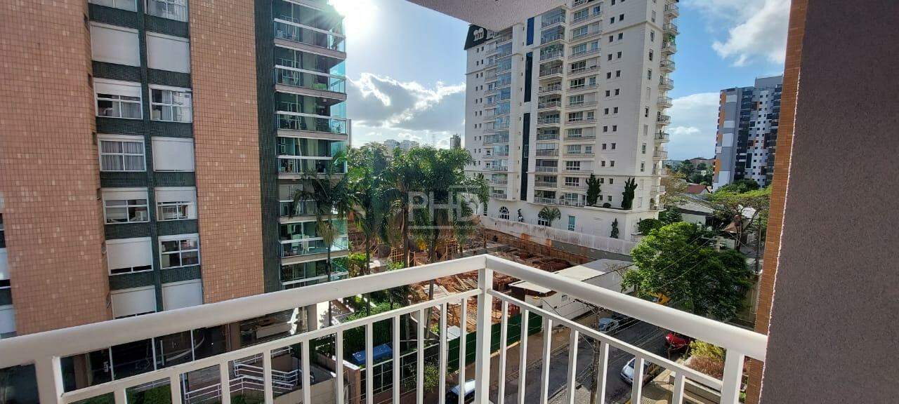 Apartamento à venda com 2 quartos, 66m² - Foto 4