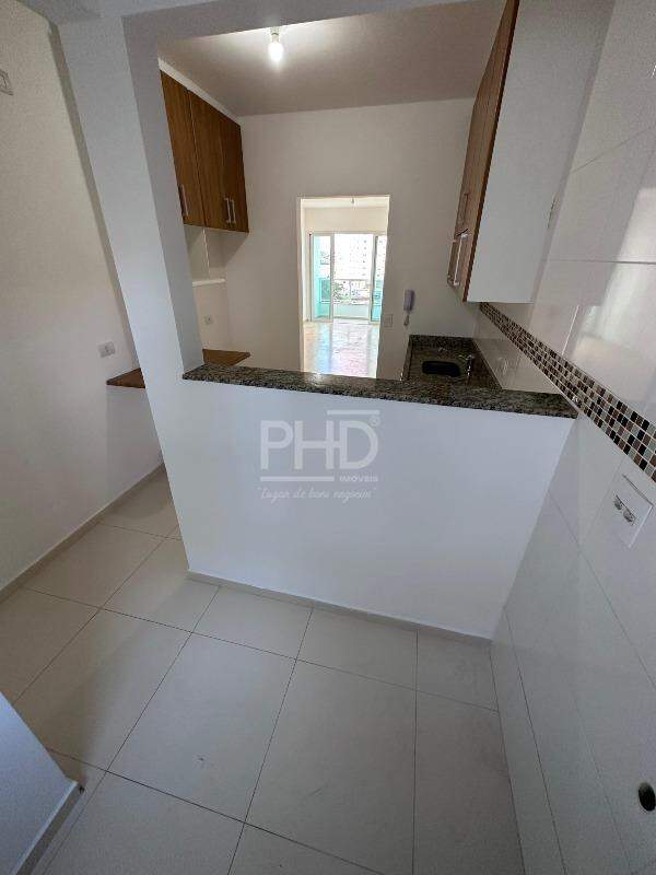 Apartamento à venda com 2 quartos, 75m² - Foto 18