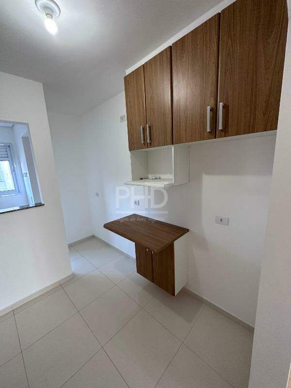 Apartamento à venda com 2 quartos, 75m² - Foto 17