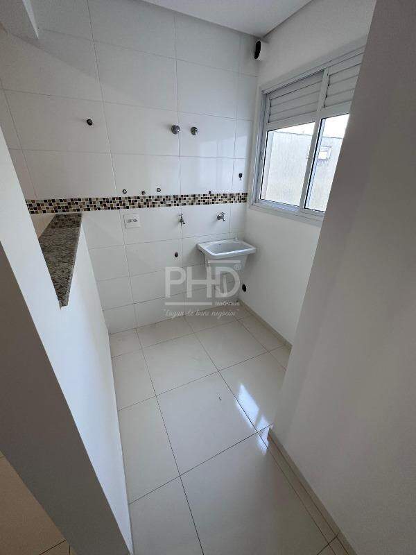 Apartamento à venda com 2 quartos, 75m² - Foto 28