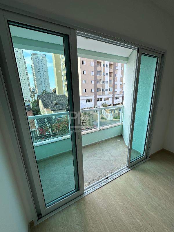 Apartamento à venda com 2 quartos, 75m² - Foto 12