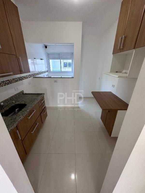 Apartamento à venda com 2 quartos, 75m² - Foto 14