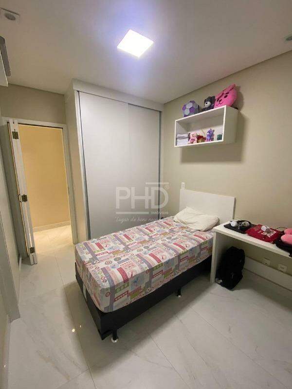 Apartamento à venda com 3 quartos, 116m² - Foto 12