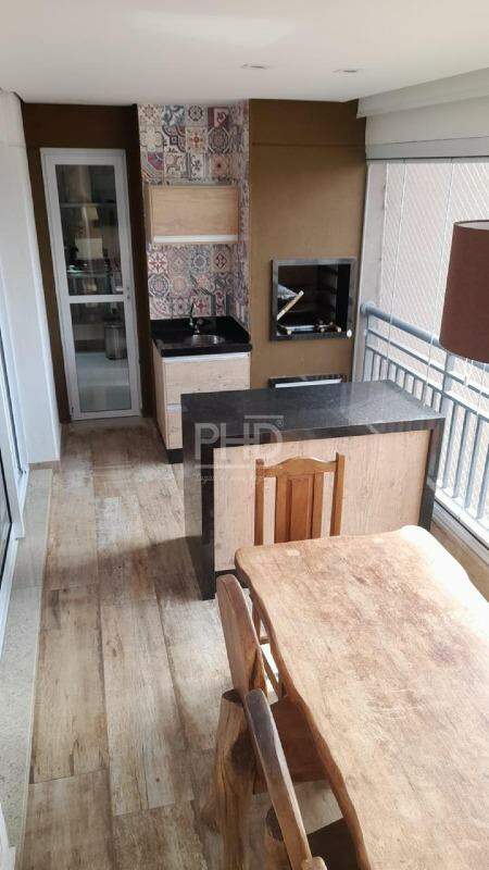 Apartamento à venda com 3 quartos, 116m² - Foto 1