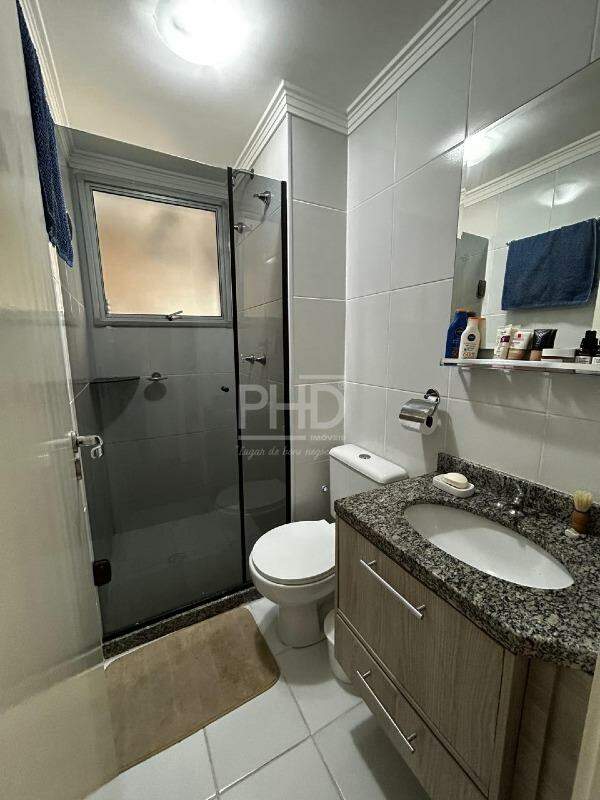 Apartamento à venda com 3 quartos, 60m² - Foto 17