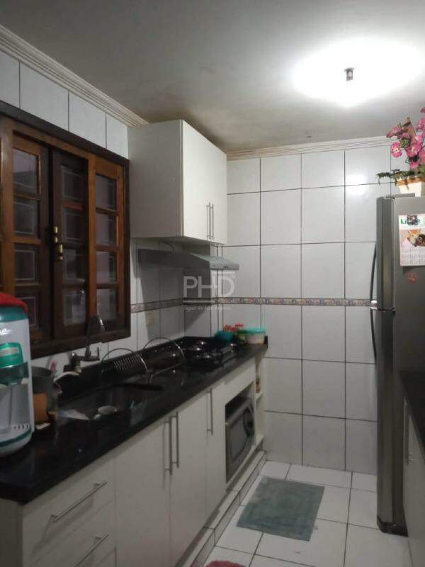 Sobrado à venda com 3 quartos, 187m² - Foto 3