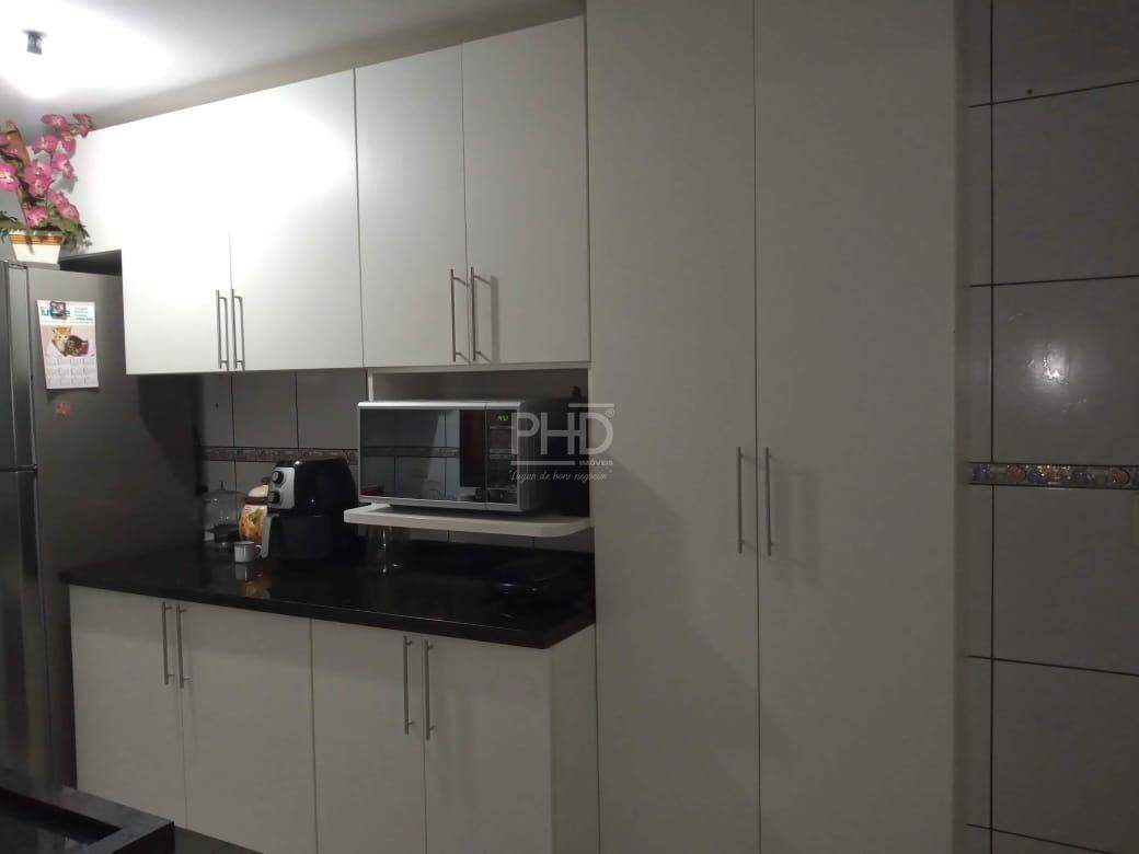 Sobrado à venda com 3 quartos, 187m² - Foto 5