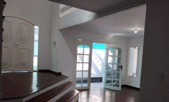 Sobrado para alugar com 3 quartos, 373m² - Foto 7