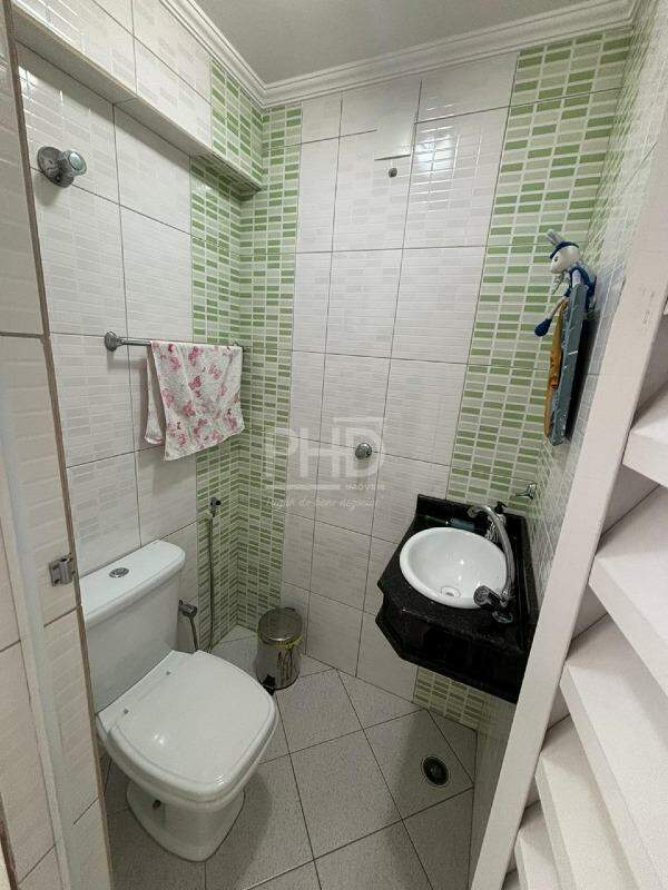 Sobrado à venda com 3 quartos, 196m² - Foto 14