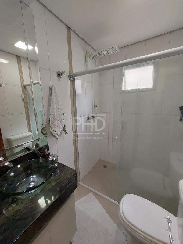 Sobrado à venda com 3 quartos, 309m² - Foto 42