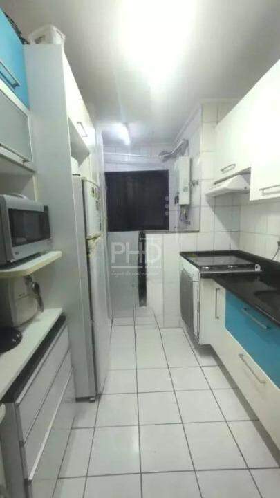 Apartamento à venda com 3 quartos, 67m² - Foto 3