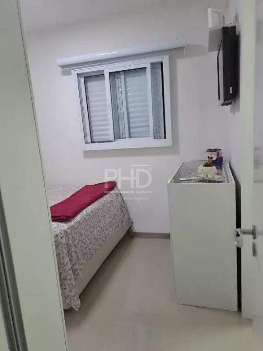 Apartamento à venda com 2 quartos, 75m² - Foto 9