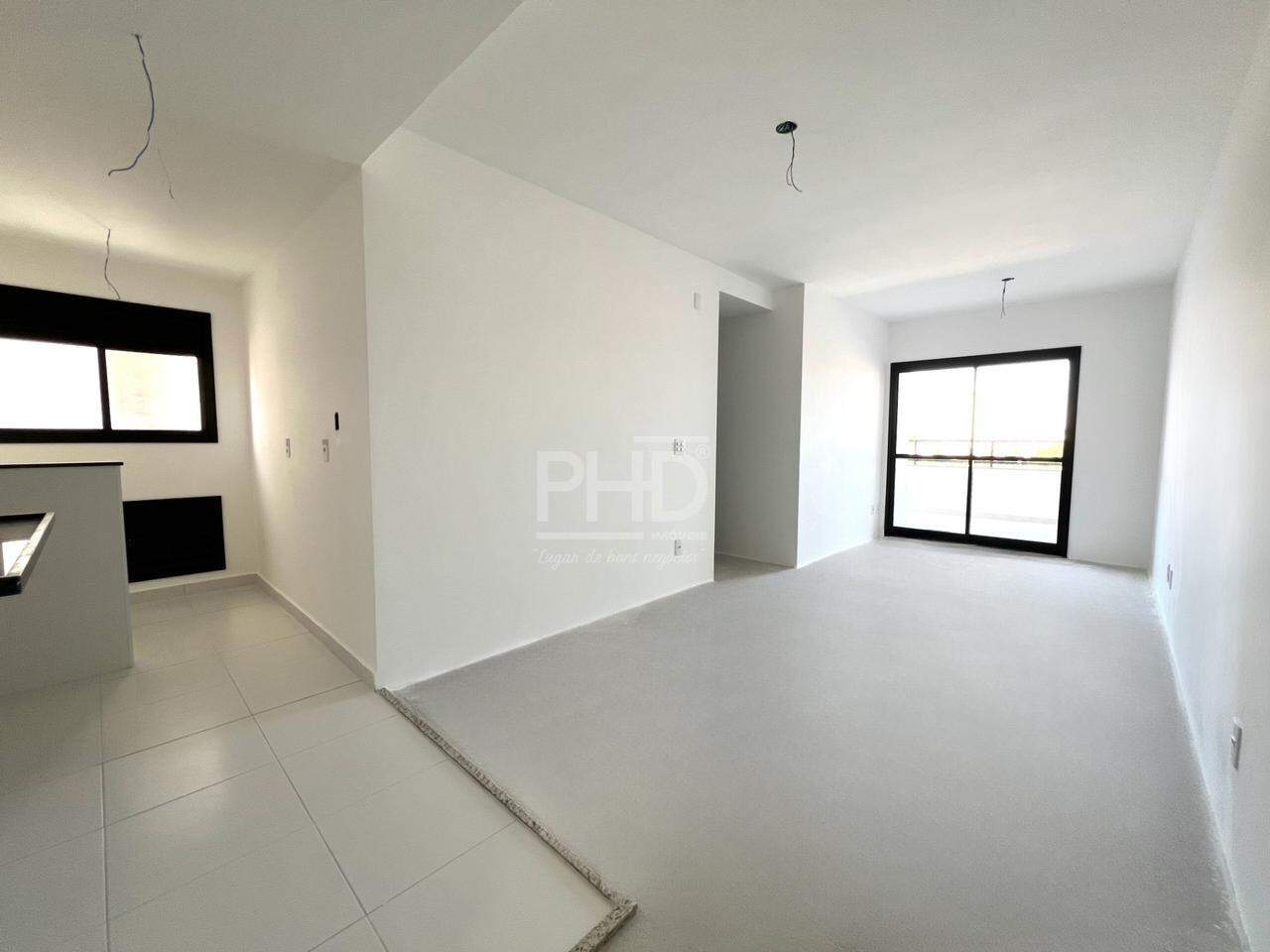 Apartamento à venda com 3 quartos, 75m² - Foto 2