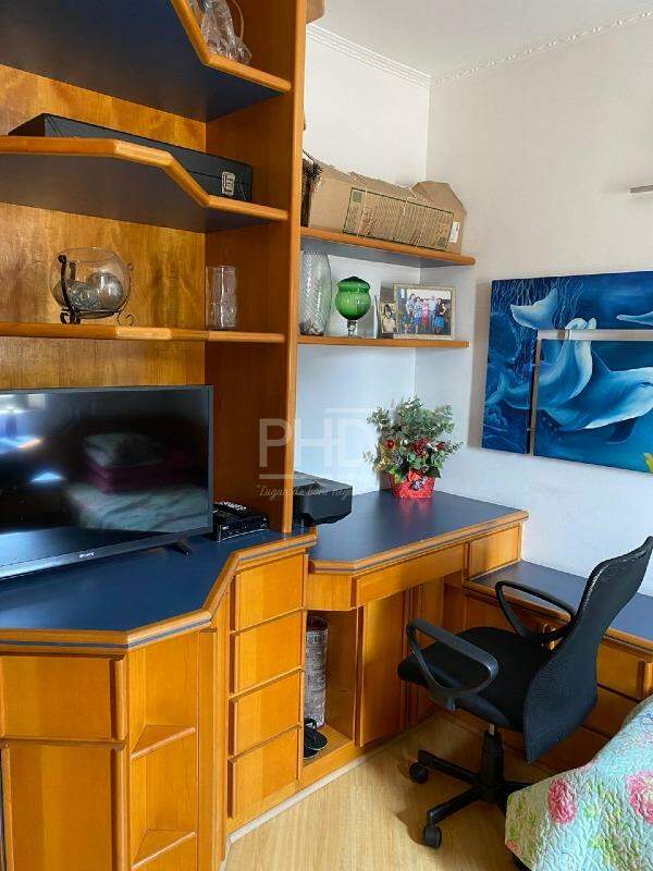 Apartamento à venda com 3 quartos, 170m² - Foto 16