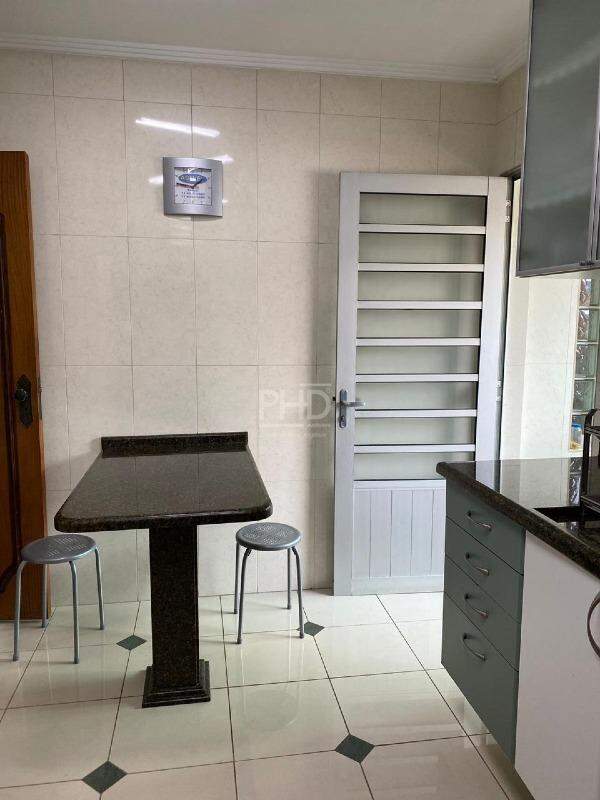 Apartamento para alugar com 3 quartos, 170m² - Foto 7