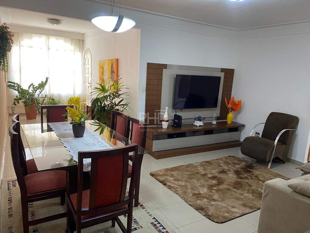 Apartamento para alugar com 3 quartos, 170m² - Foto 1