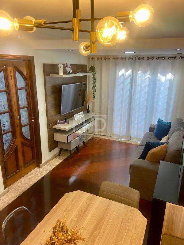 Sobrado à venda com 3 quartos, 120m² - Foto 2