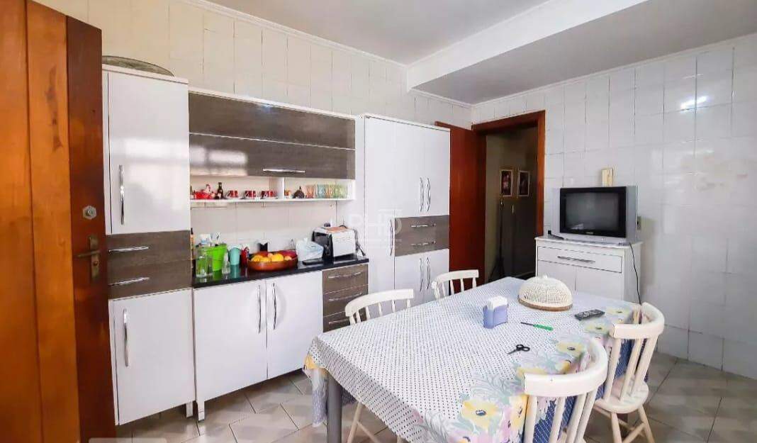 Sobrado para alugar com 4 quartos, 313m² - Foto 9