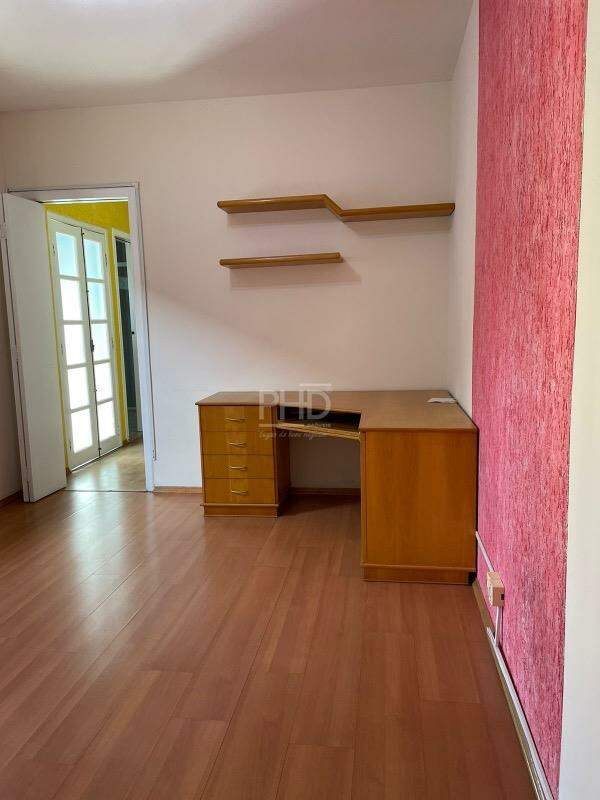 Casa à venda com 3 quartos, 191m² - Foto 14