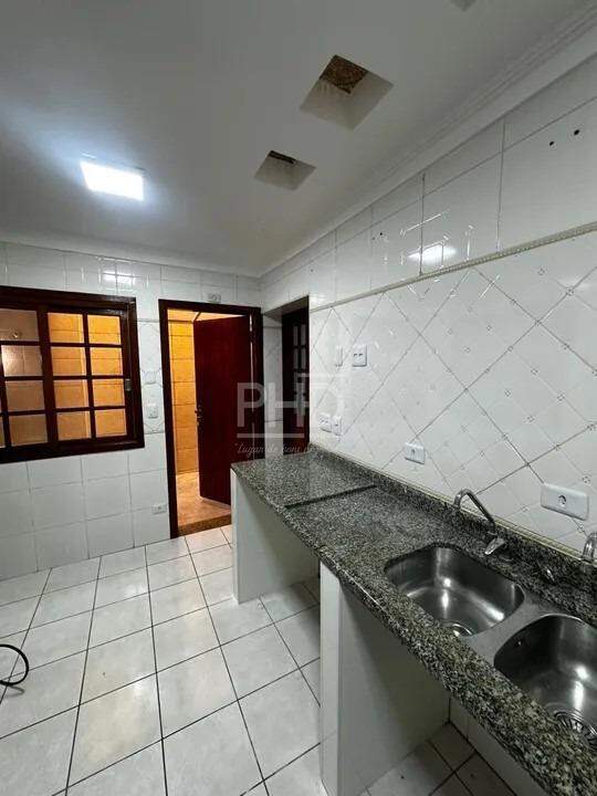 Sobrado à venda com 6 quartos, 380m² - Foto 17