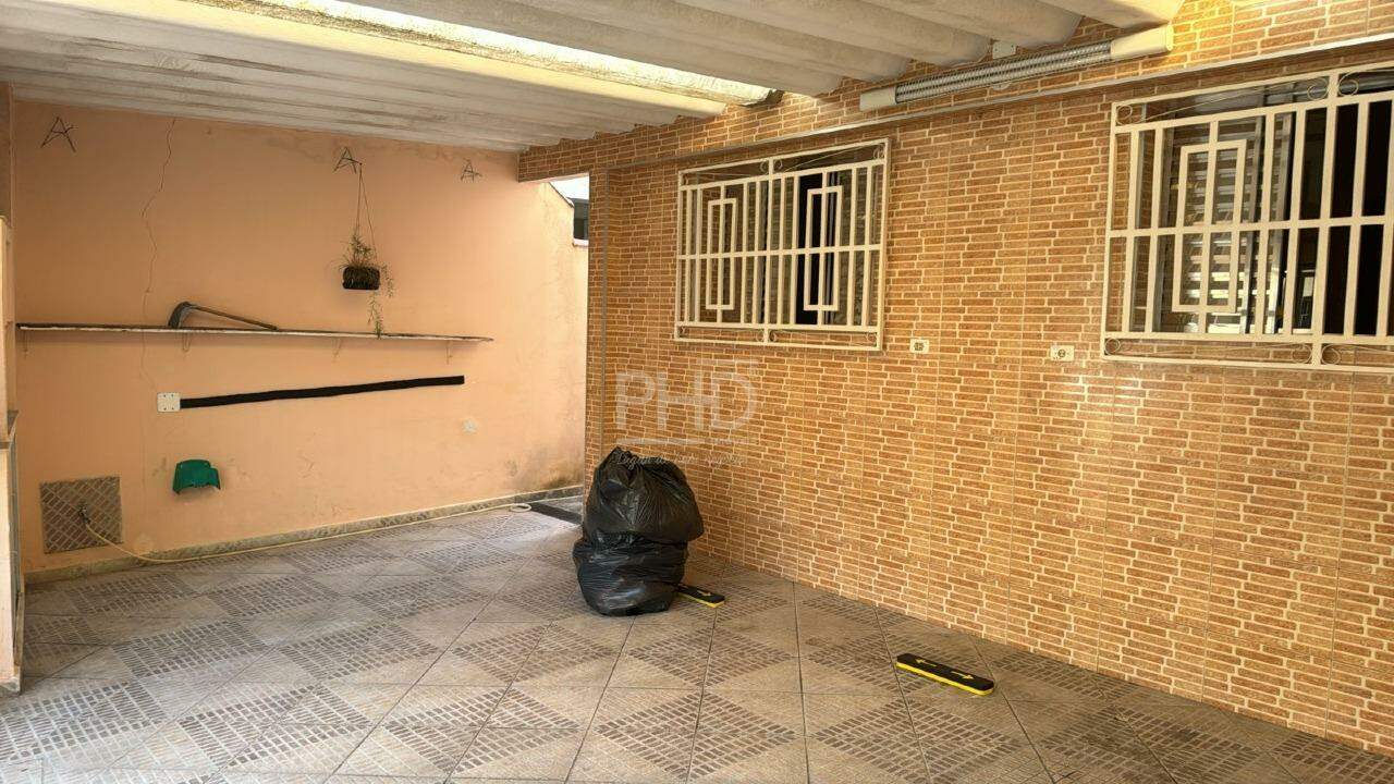 Casa à venda com 2 quartos, 85m² - Foto 12