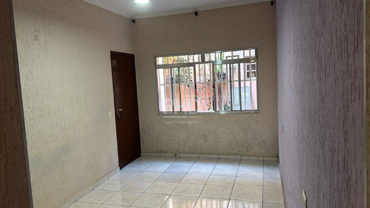 Casa à venda com 2 quartos, 85m² - Foto 2