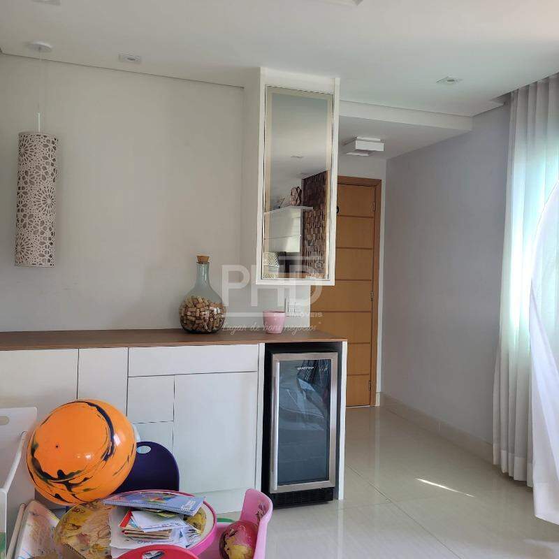 Apartamento à venda com 3 quartos, 133m² - Foto 3