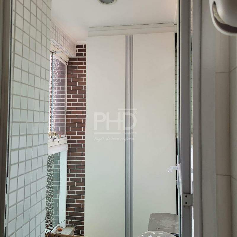 Apartamento à venda com 3 quartos, 133m² - Foto 15