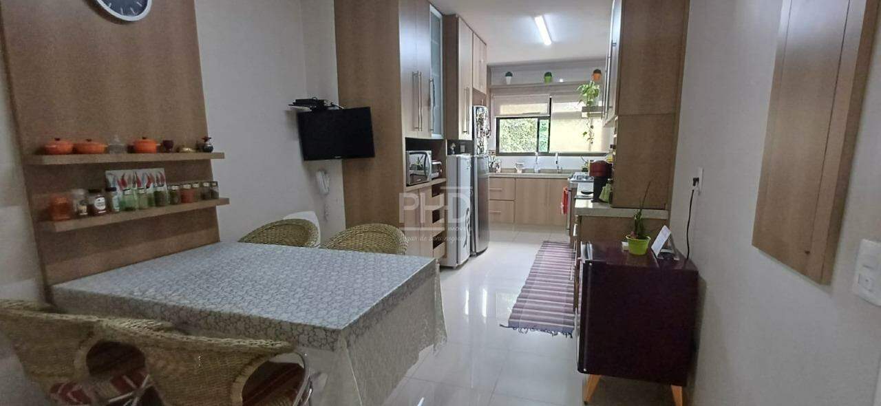 Apartamento à venda com 4 quartos, 180m² - Foto 9