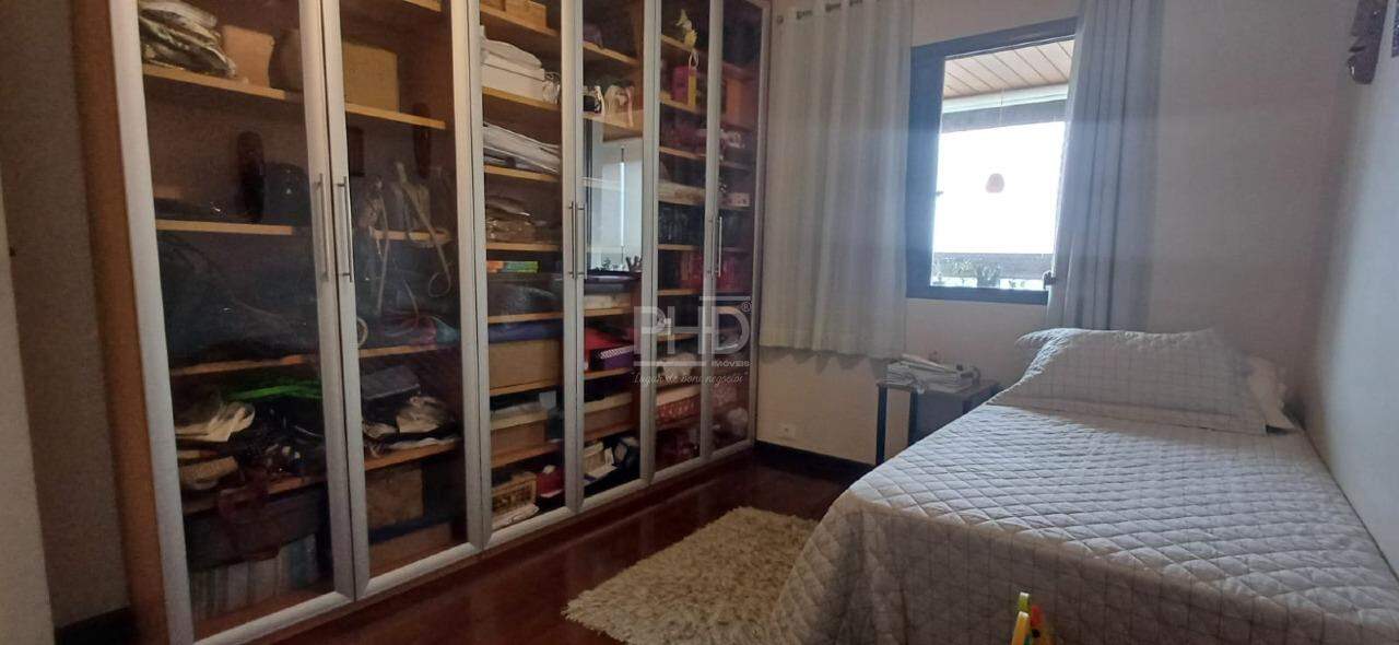 Apartamento à venda com 4 quartos, 180m² - Foto 22