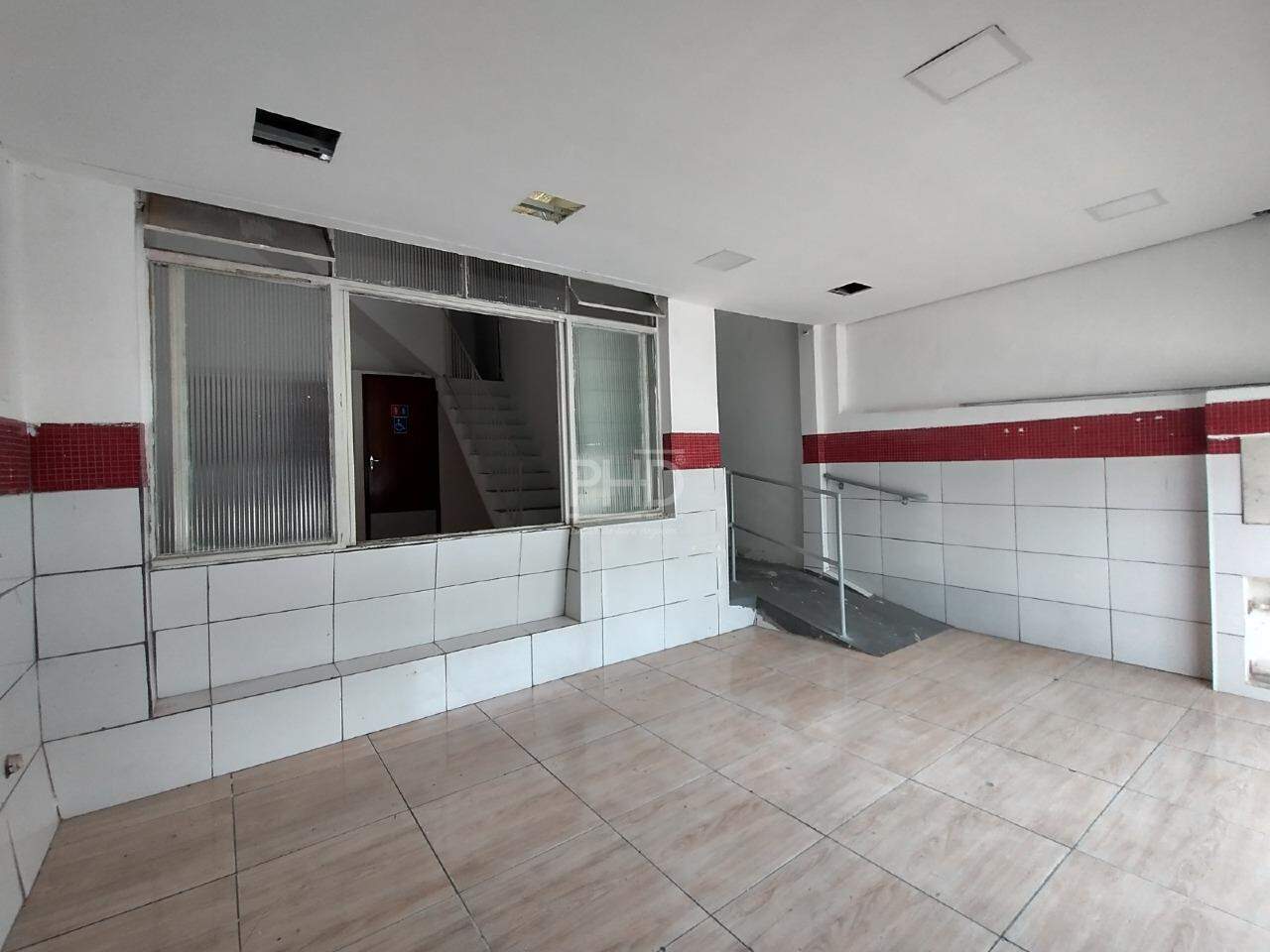 Casa para alugar com 3 quartos, 154m² - Foto 11